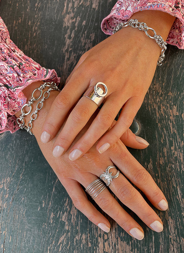 STAINLESS STEEL JEWELRY: GUIDE AND TIPS